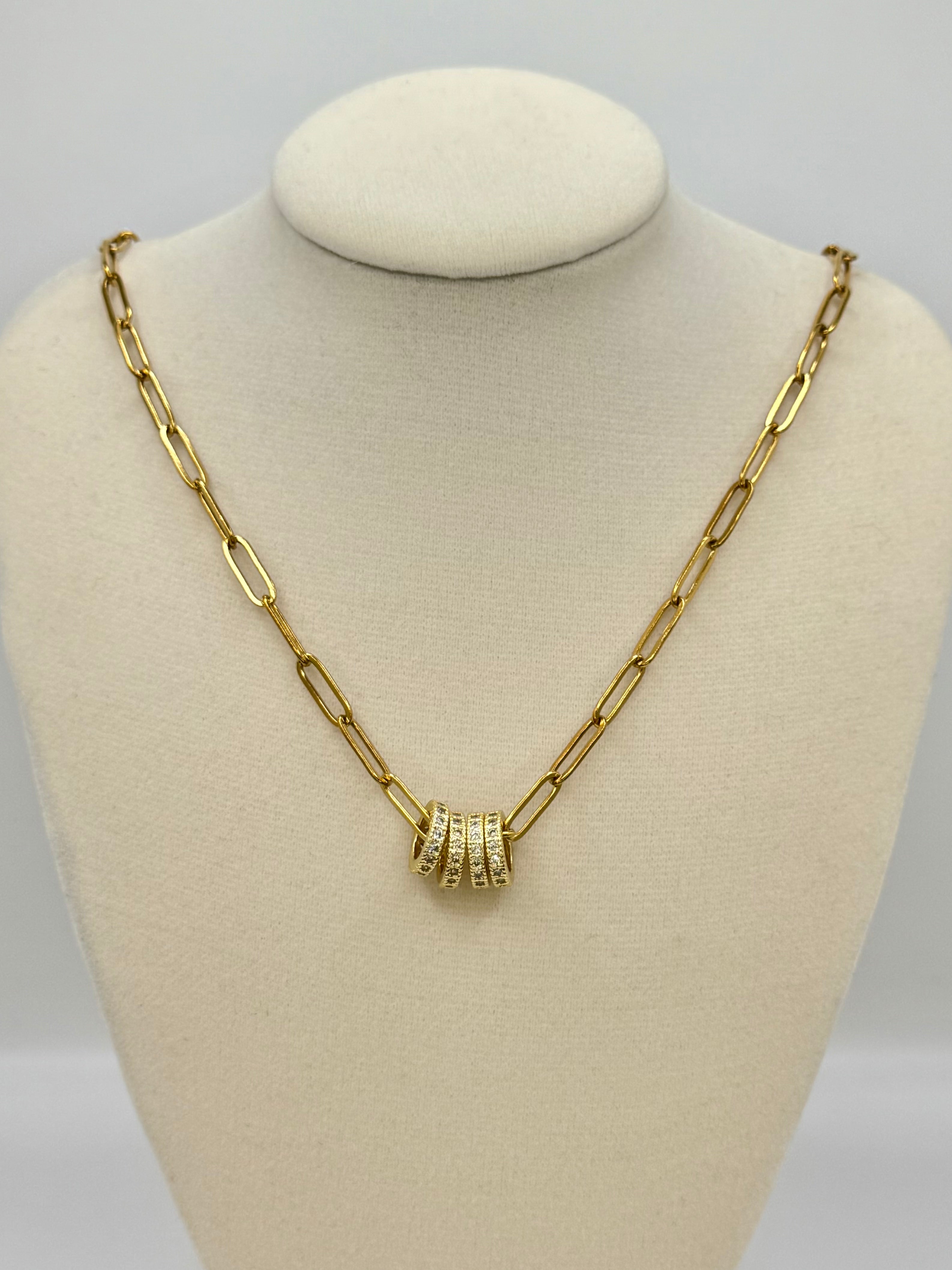 GOLD CIRCLES NECKLACE
