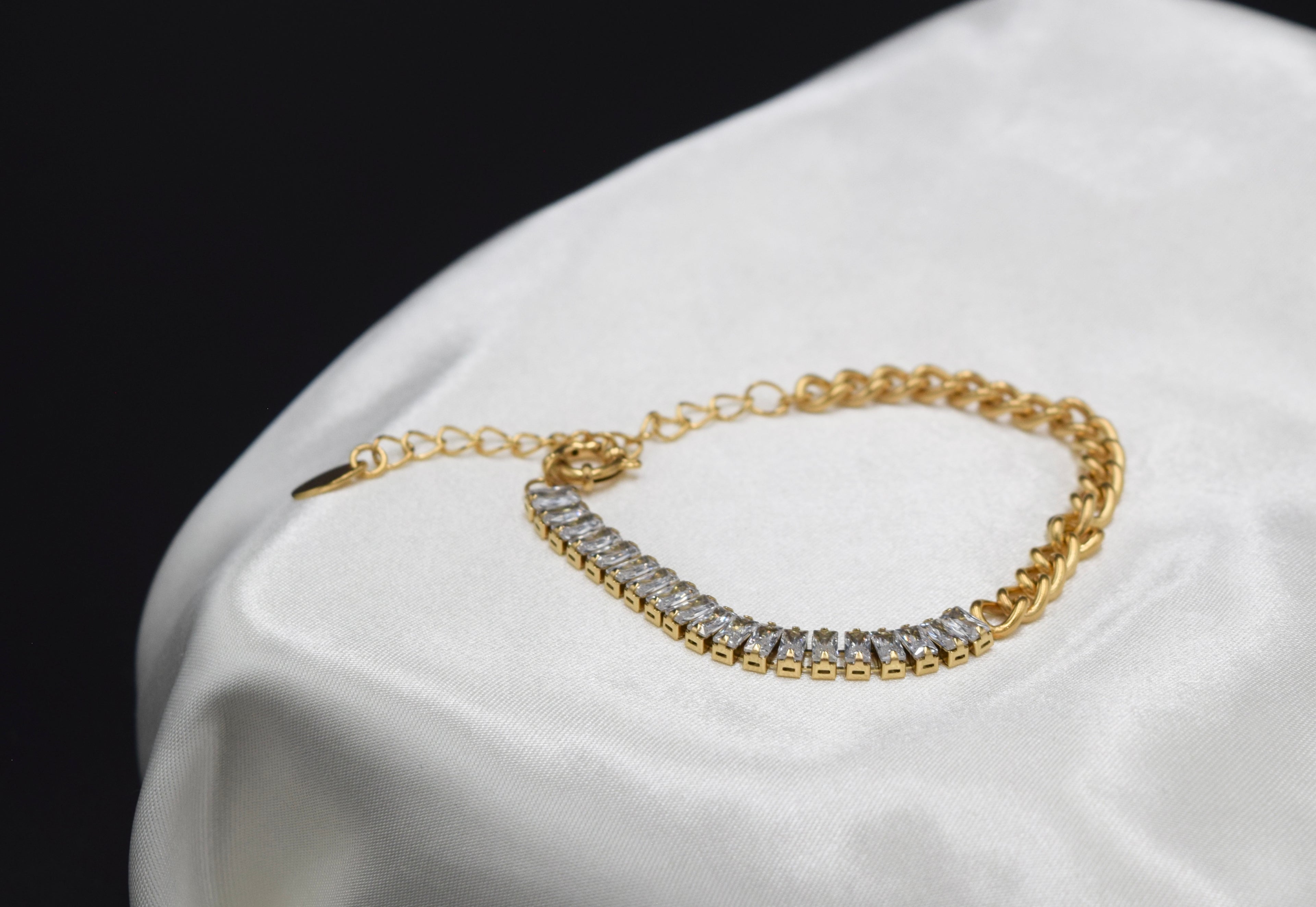Dimond Square Bracelet