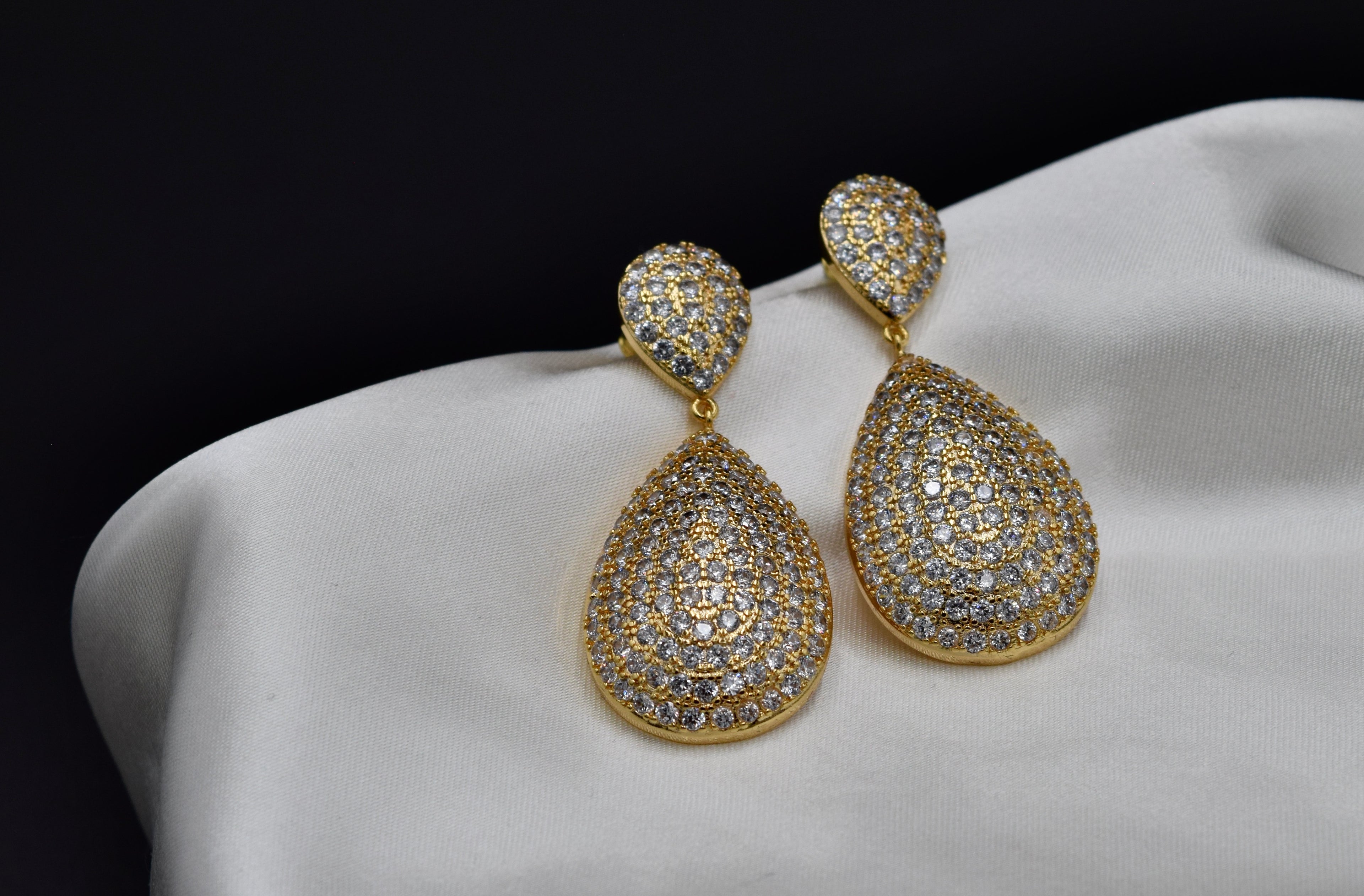 NIA EARRINGS