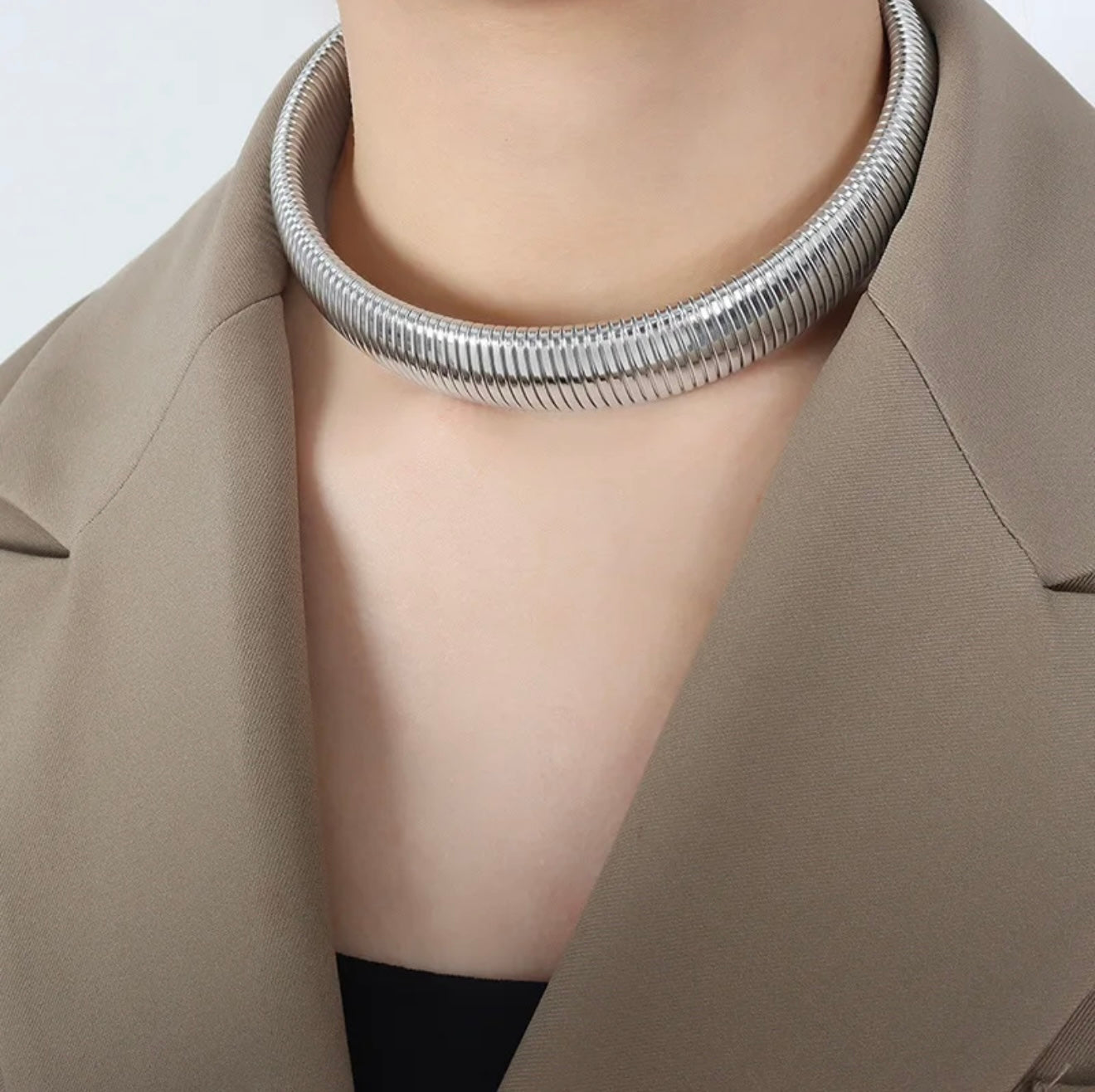 ELECTRA CHOCKER