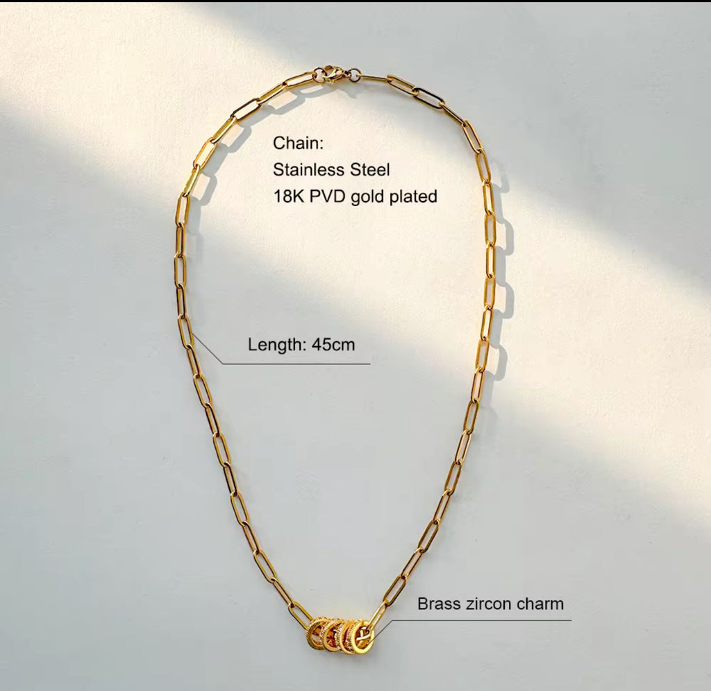 GOLD CIRCLES NECKLACE