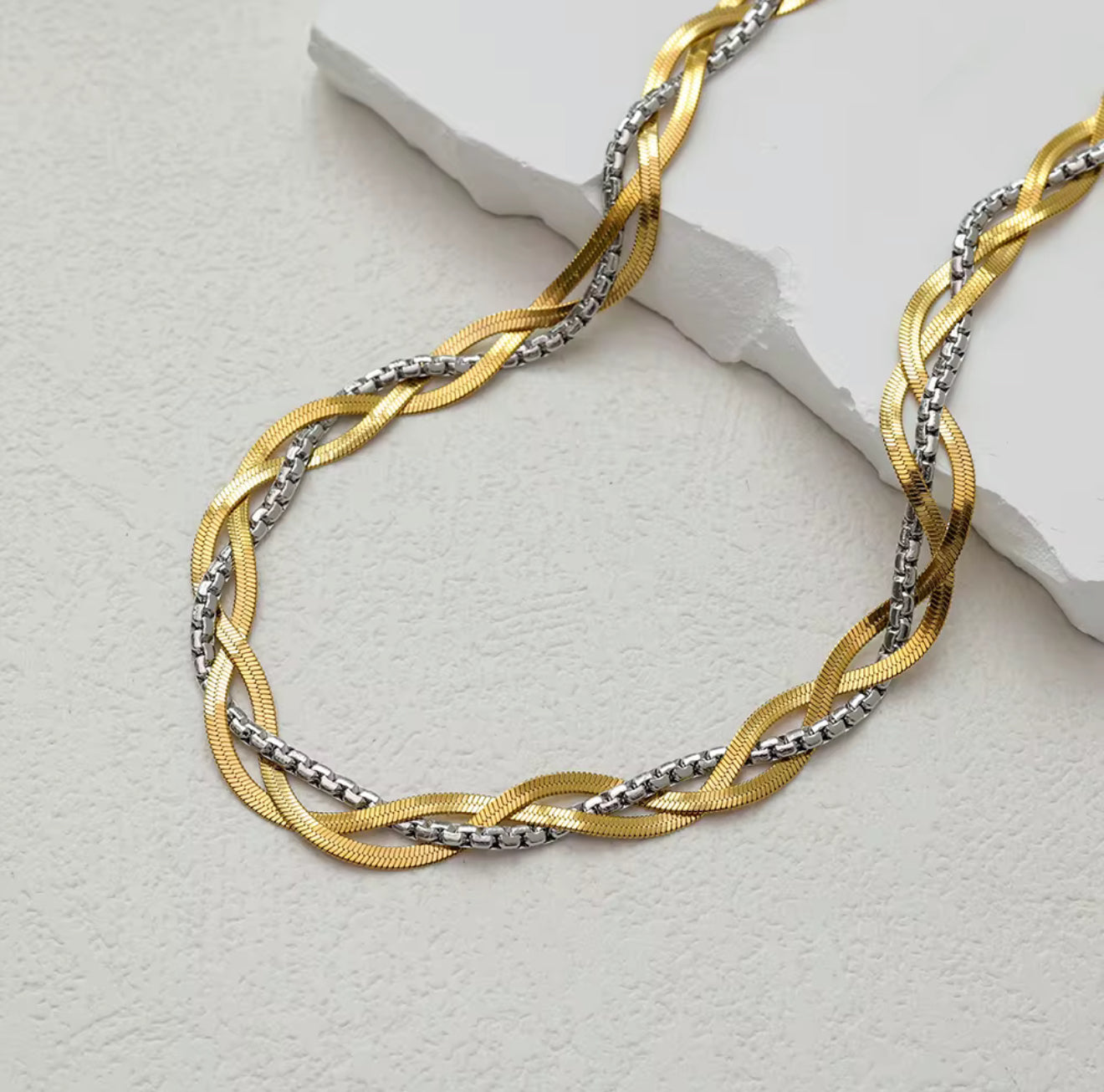 TWO WAYS NECKLACE
