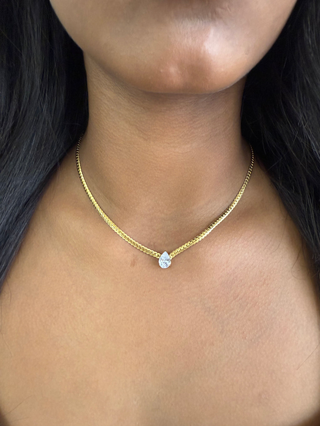 SPARKLING DROP NECKLACE