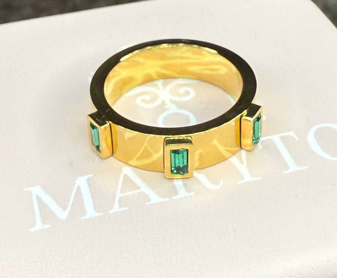 EMERALD RING