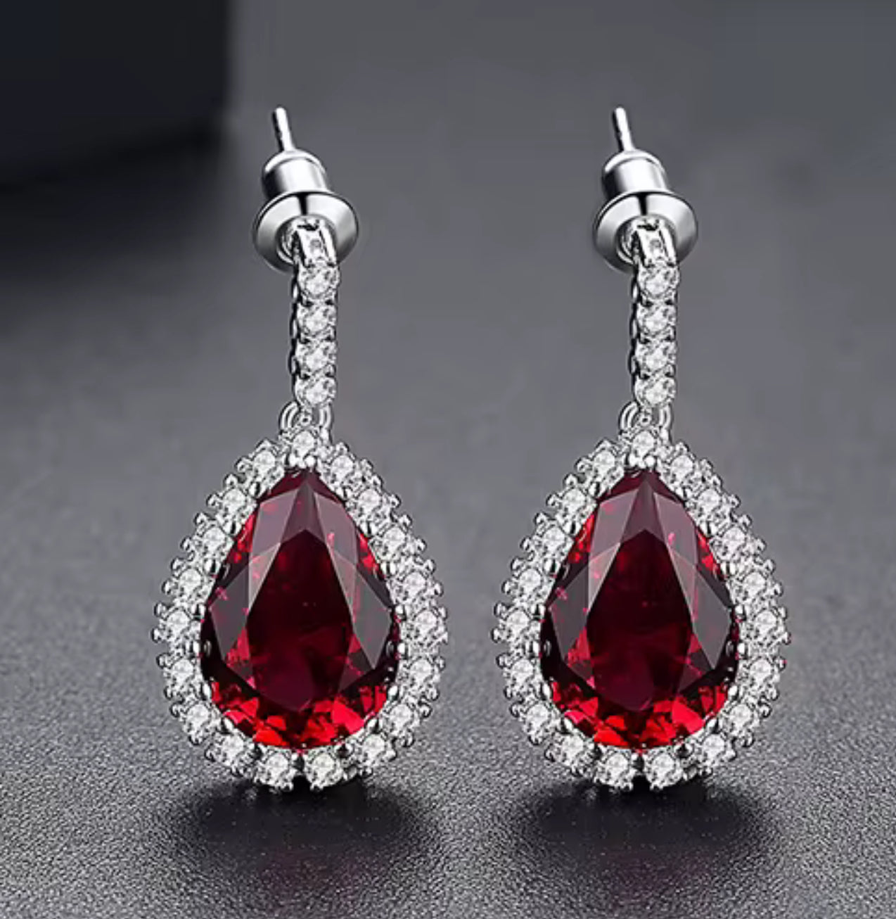 FANTASY EARRINGS